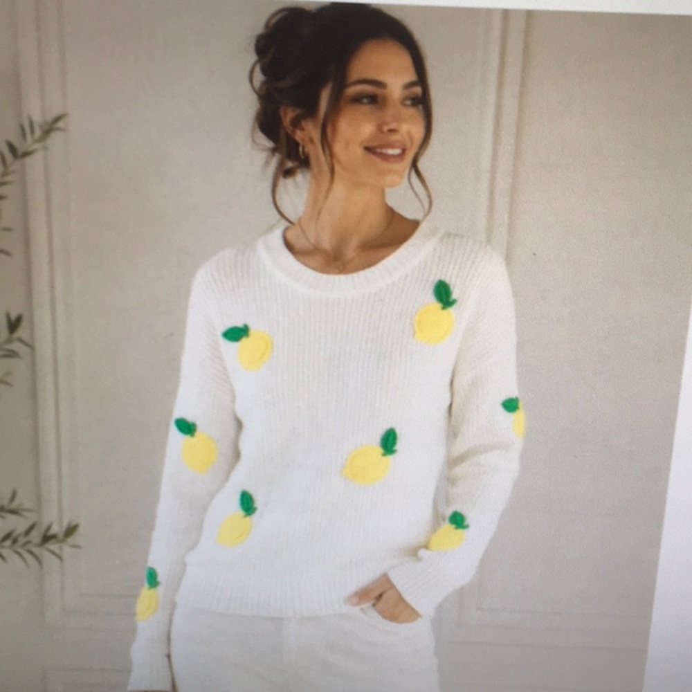 CYNTHIA ROWLEY/CREAM CREWNECKwLEMON CROCHET APPLIQUÉS SWEATER/NEW